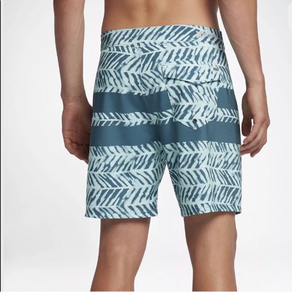Hurley Phantom Blackball Kai 18" Board Shorts M. - Picture 5 of 7